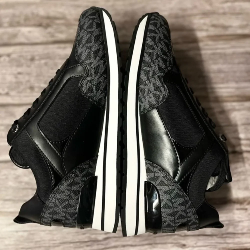 Michael Kors Shoes Designed Signature Print Canvas‎ Trainer Sneaker Size 7